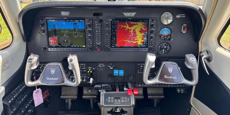 Beechcraft Baron G58 2013, photo 2