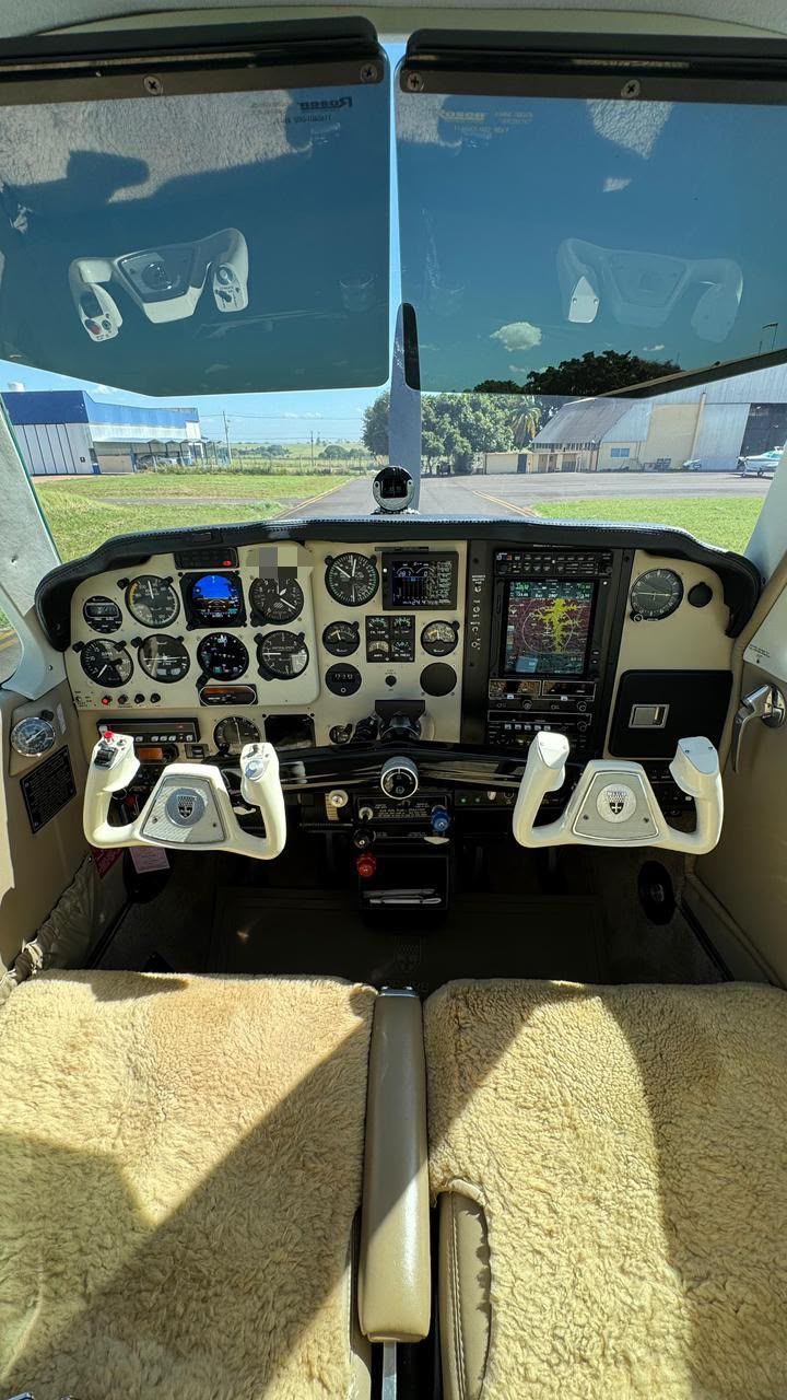 Beechcraft Bonanza F33A 1991, photo 2