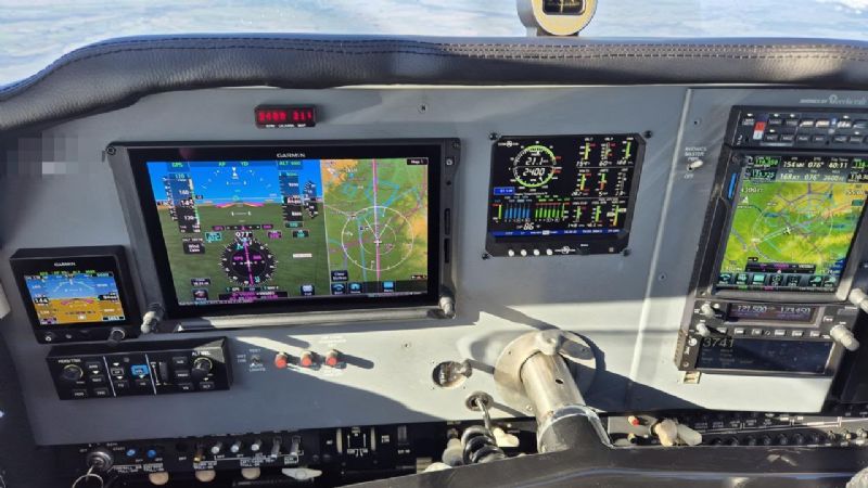 Beechcraft Bonanza F33A 1992, photo 2