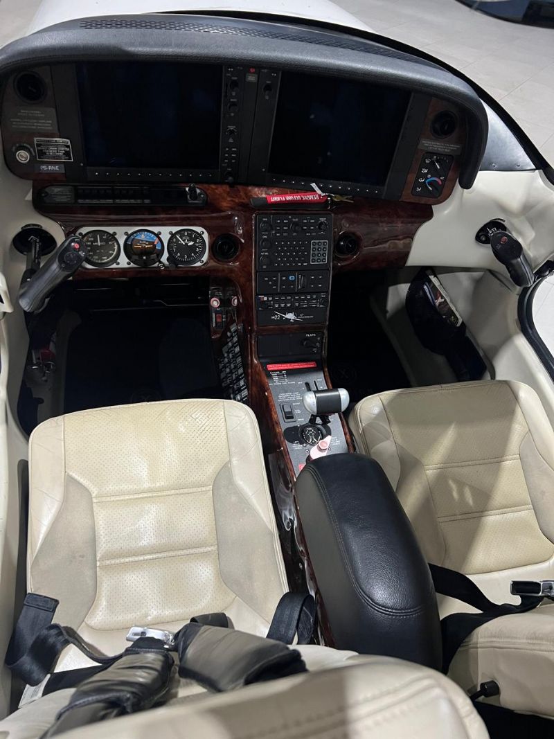 Cirrus SR22 SR 22 2011, photo 2