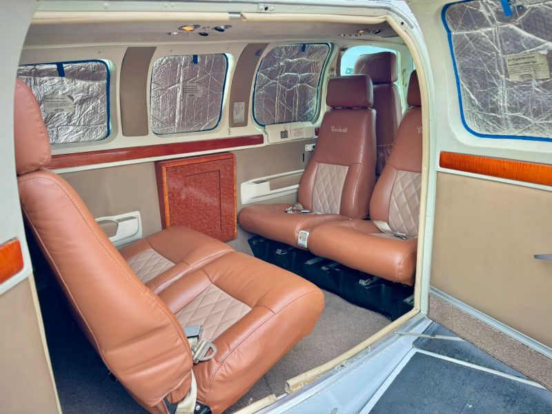 Beechcraft Baron 58 1999, photo 3