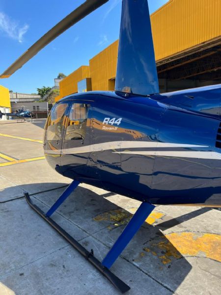 ROBINSON - R44 RAVEN II