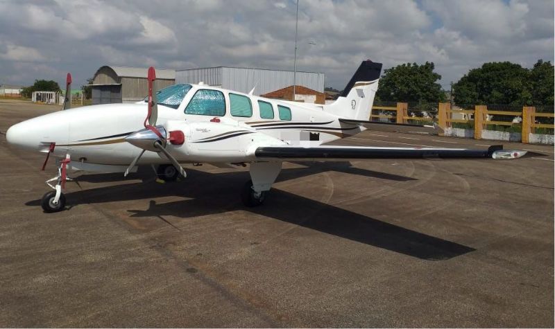 BEECHCRAFT - BARON B58