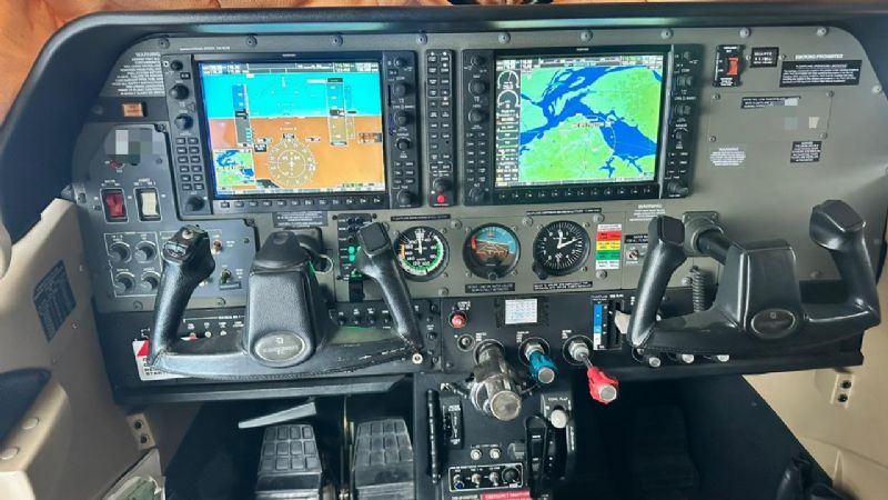 CESSNA - T206H ANFÍBIO