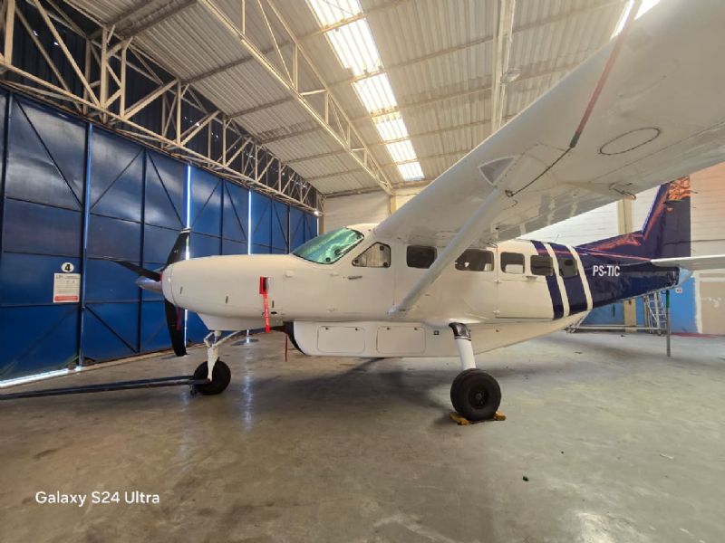 CESSNA - 208