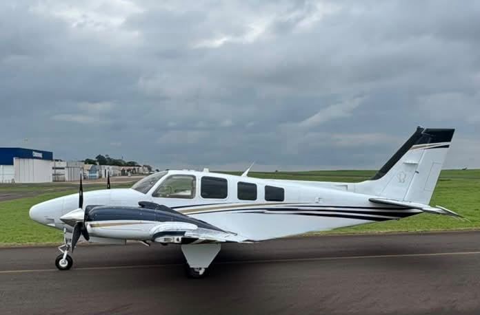 BEECHCRAFT - BARON G58