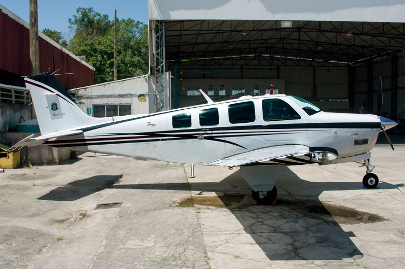 BEECHCRAFT - BONANZA A36