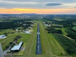 VENDO - TERRENO DE 4.000M2 NA FAZENDA BONANZA, DE FRENTE PARA A PISTA!