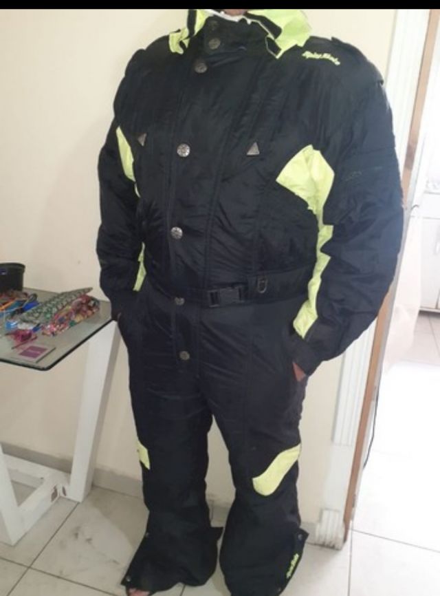 VENDO - MACACÃO DE NYLON IMPORTADO PARAQUEDISMO MOTOCICLISMO E VÔO