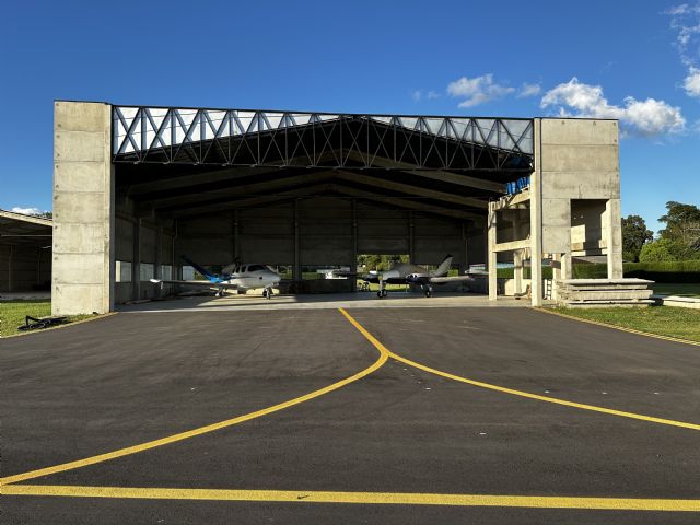 VENDO - VENDO HANGAR EM VIAMÃO RS