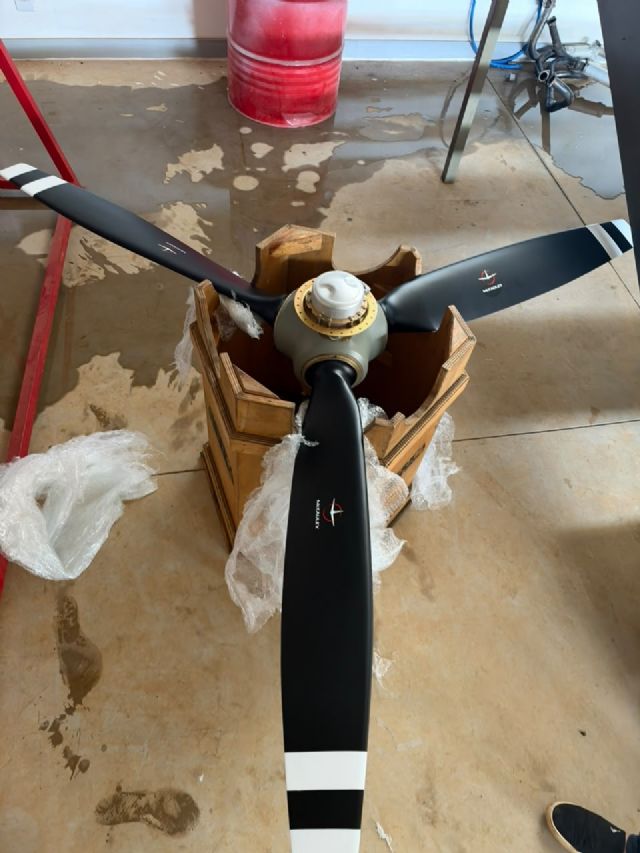 VENDO - HÉLICE MACAULAY CESSNA 206 E 210