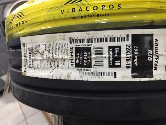 VENDO PNEUS GOODYEAR - GOODYEAR RIB 22X7.75-10 RIB